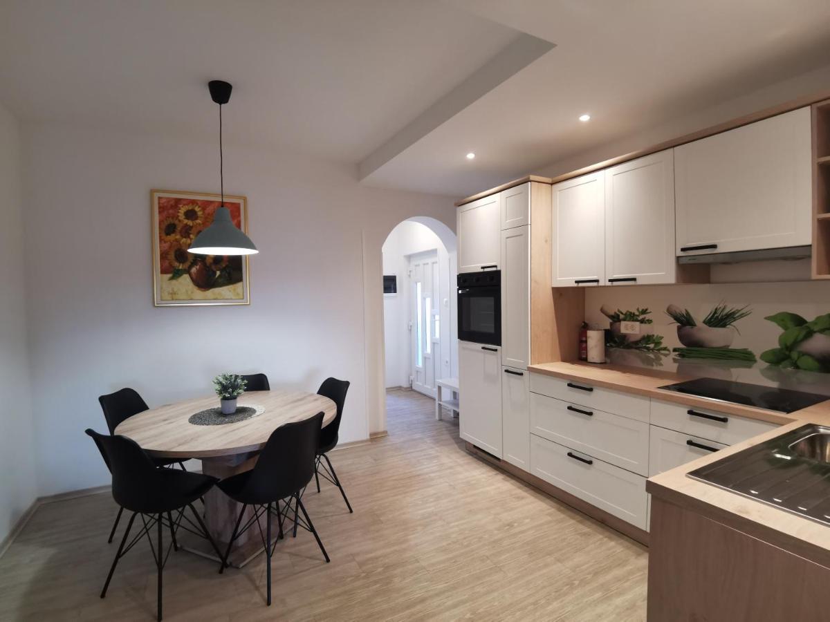 בפורטורוז Apartmaji Vila Antonia מראה חיצוני תמונה